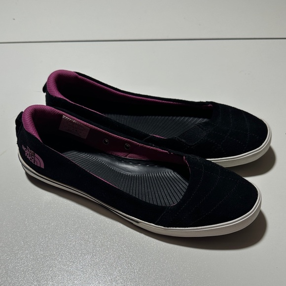 The North Face Shoes - The North Face Women’s Black Slip-On Flats Purple Trim Casual Shoes